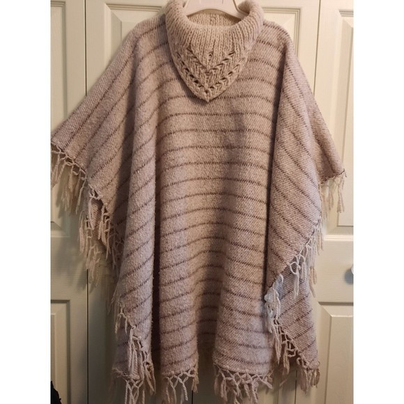 Vintage 1970’s Hand Loomed Guatemala Fringe Poncho Wool Stripe Women’s Size OS - Picture 2 of 8